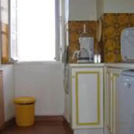 Grande Maison En Bordure De Village *